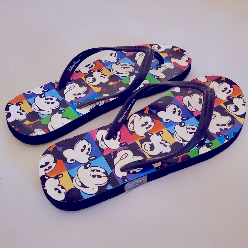 Mickey Mouse Flip Flops!